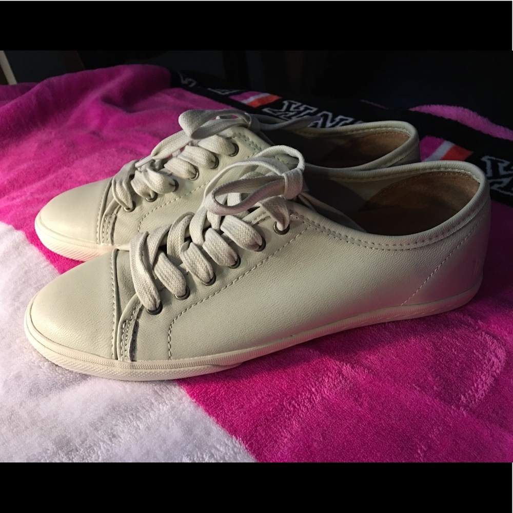 Frye size 7.5 Mindy ivory women’s sneaker shoes